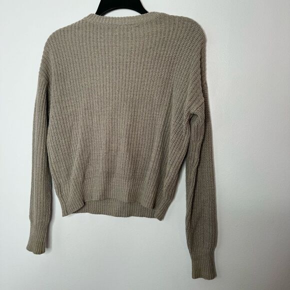 Urban Outfitters sweater size XS - Picture 6 of 6